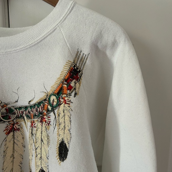 Fruit of the Loom White Sweatshirt with Feather Design - Picture 8 of 11